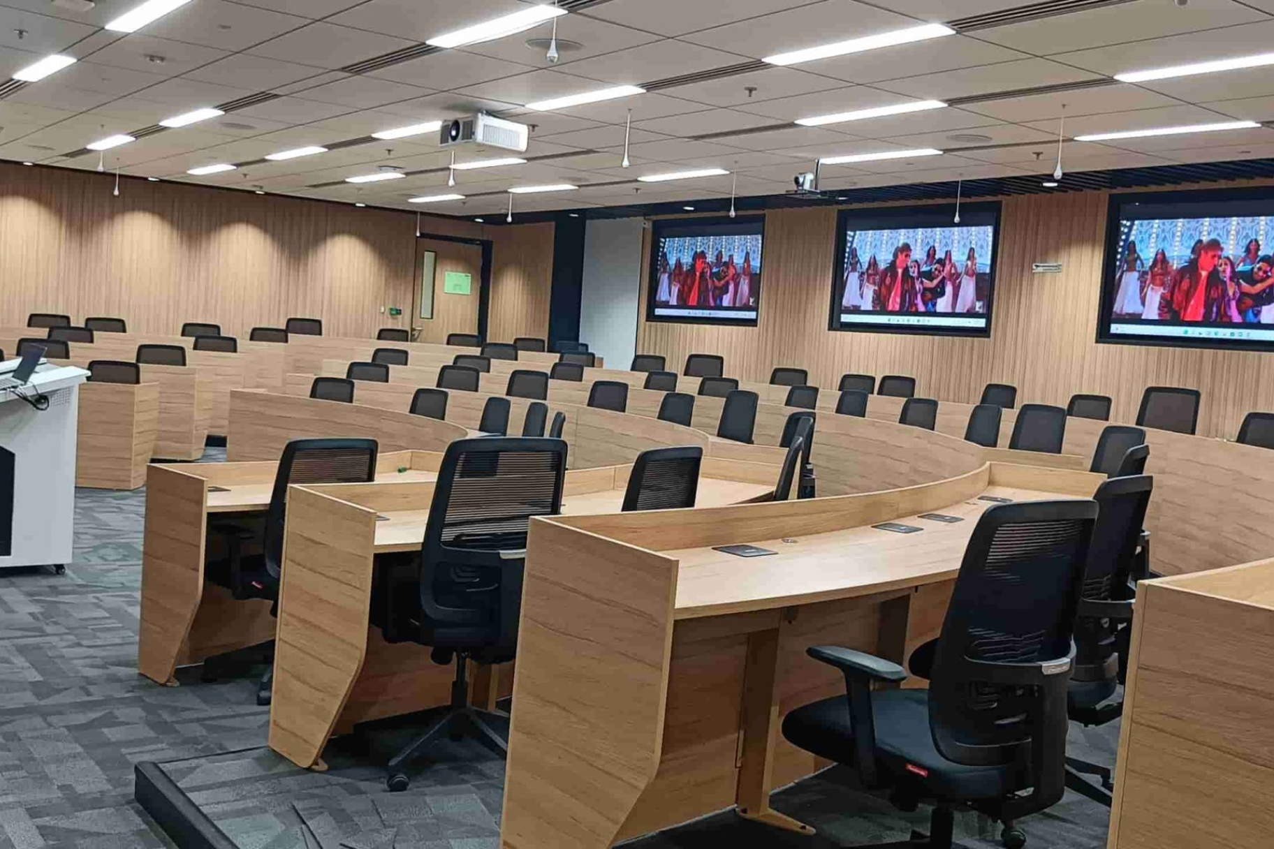 High-performance floor plate — Pan-India delivery