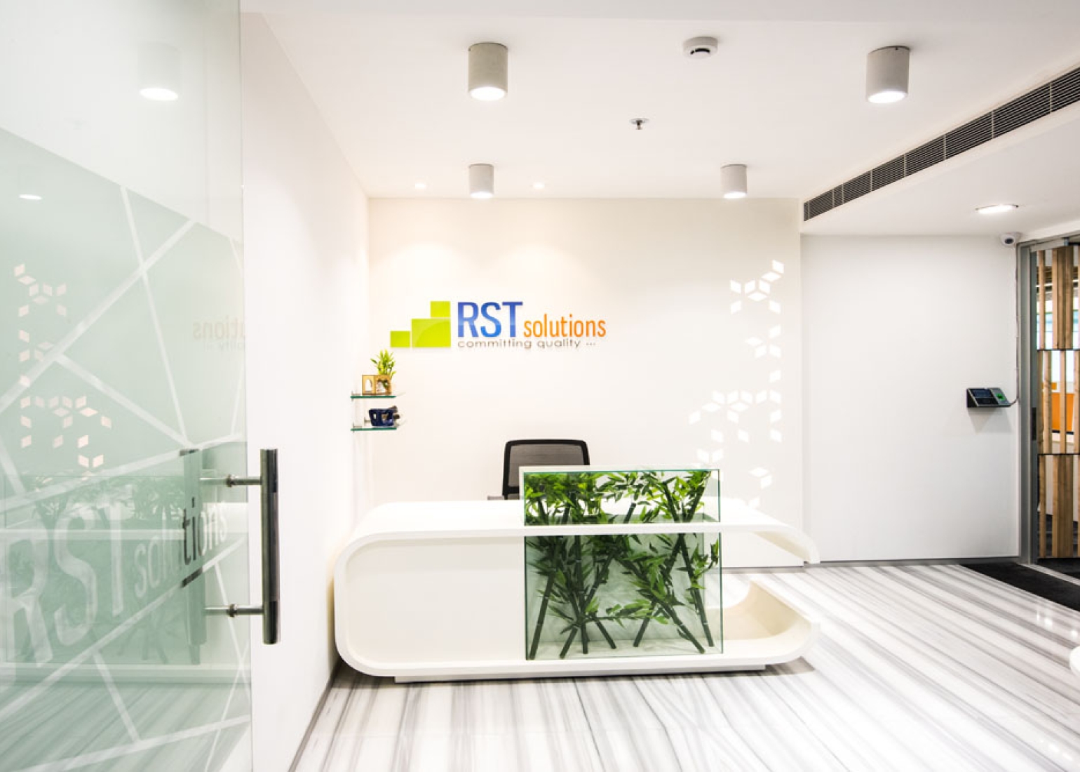 RST Solutions — Noida · 2,000 Sq.Ft